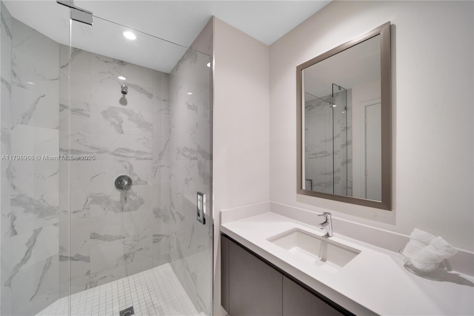 View photos, virtual tours, details... 851 NE 1st Ave 1700