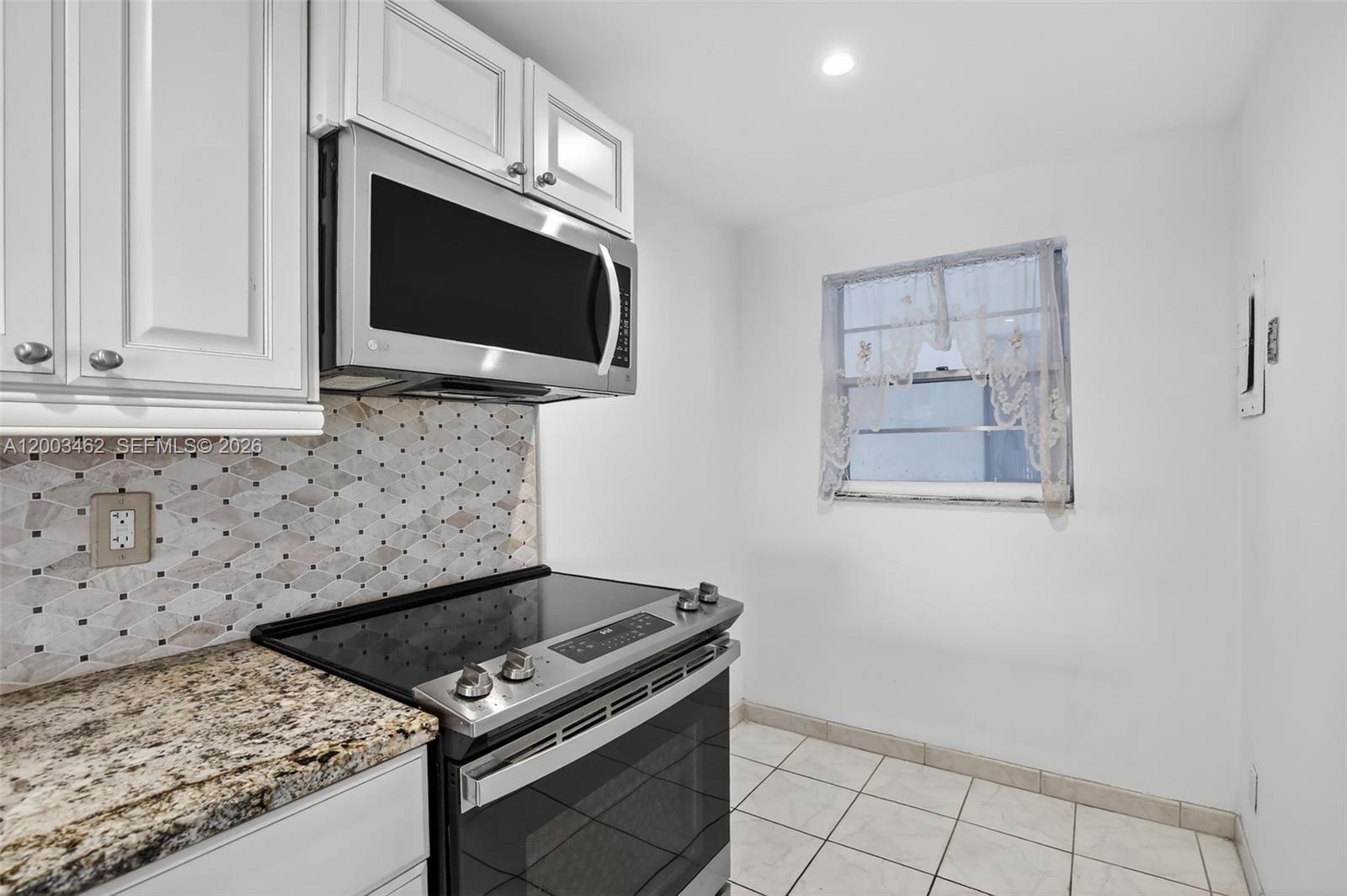 POINCIANA 10 PINE ISLAND - Residential