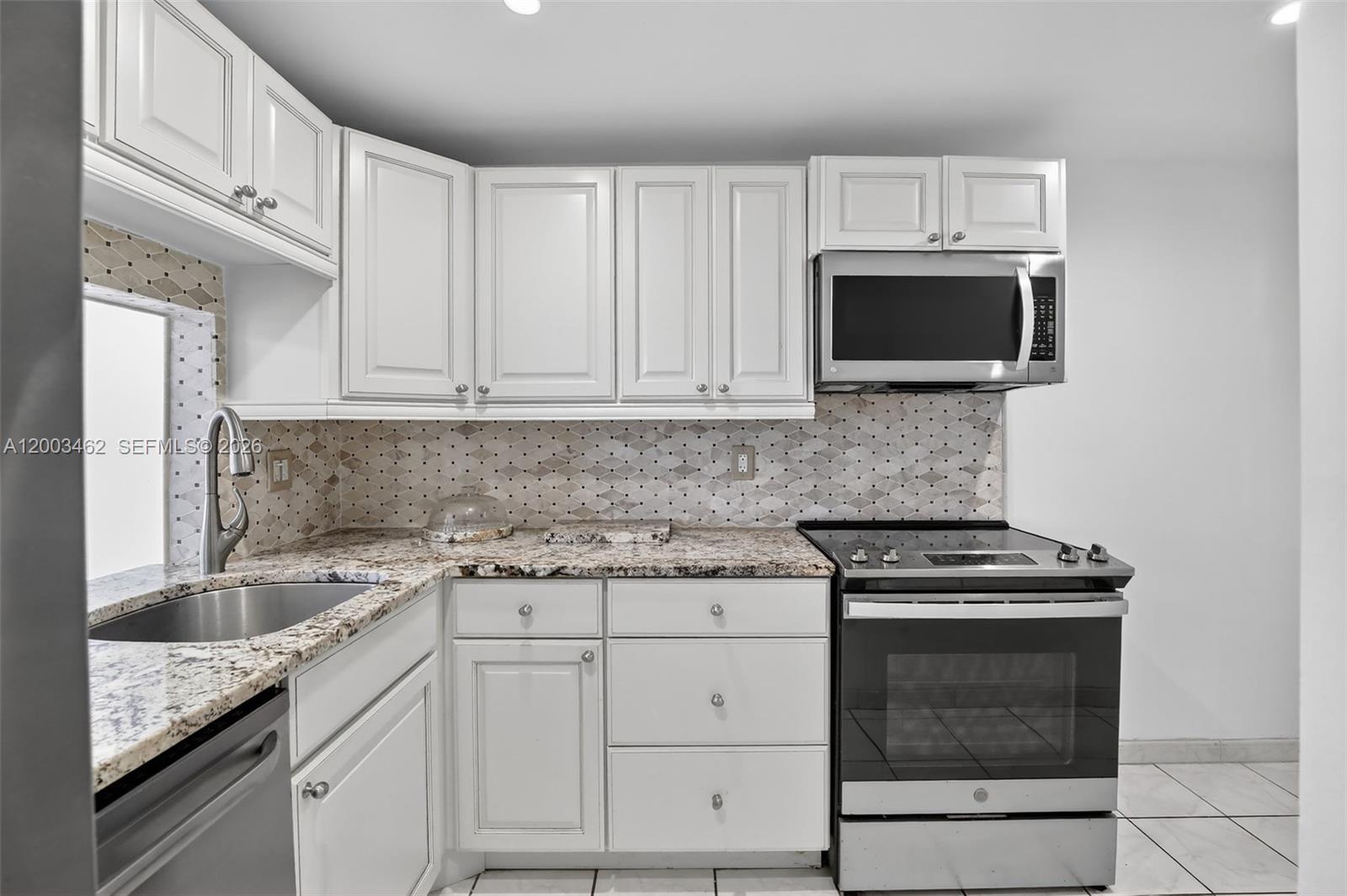 POINCIANA 10 PINE ISLAND - Residential