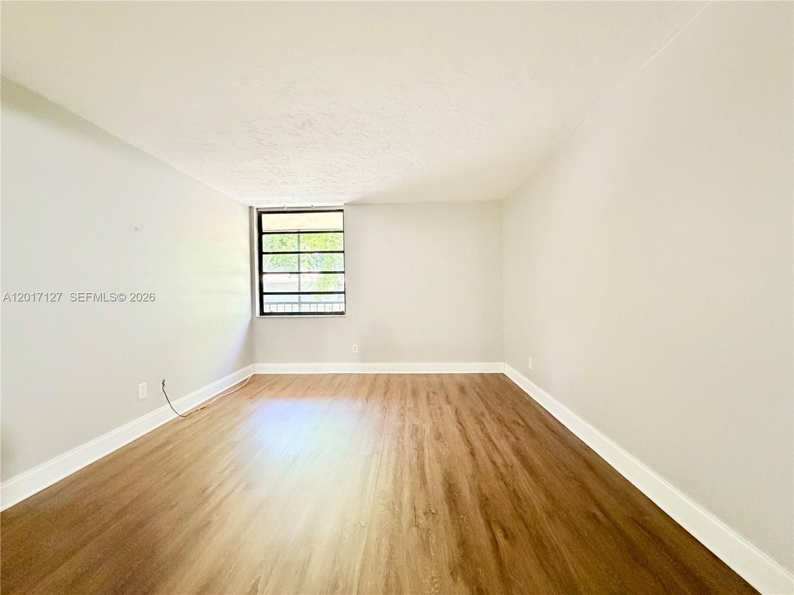 LAGO WEST CONDOMINIUM - Residential Lease