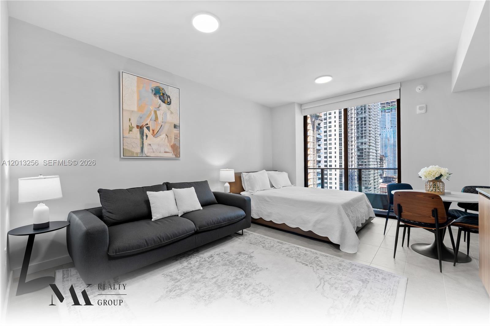121 NE 5th street 3200
