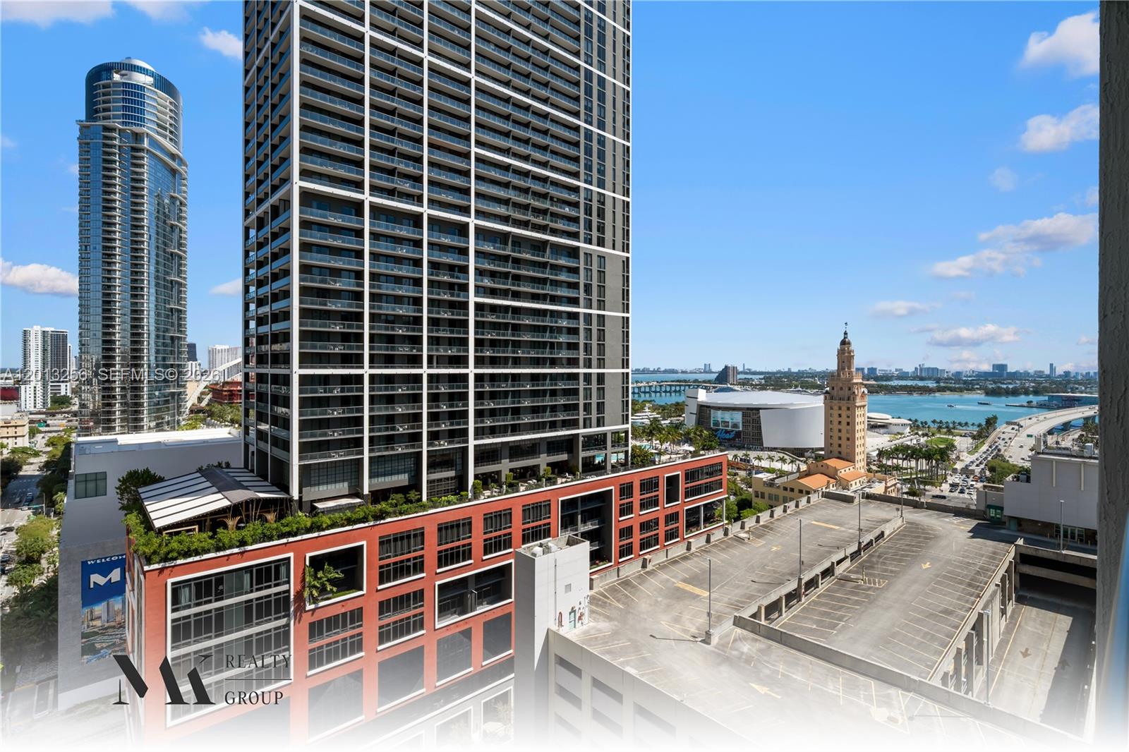 121 NE 5th street 3200