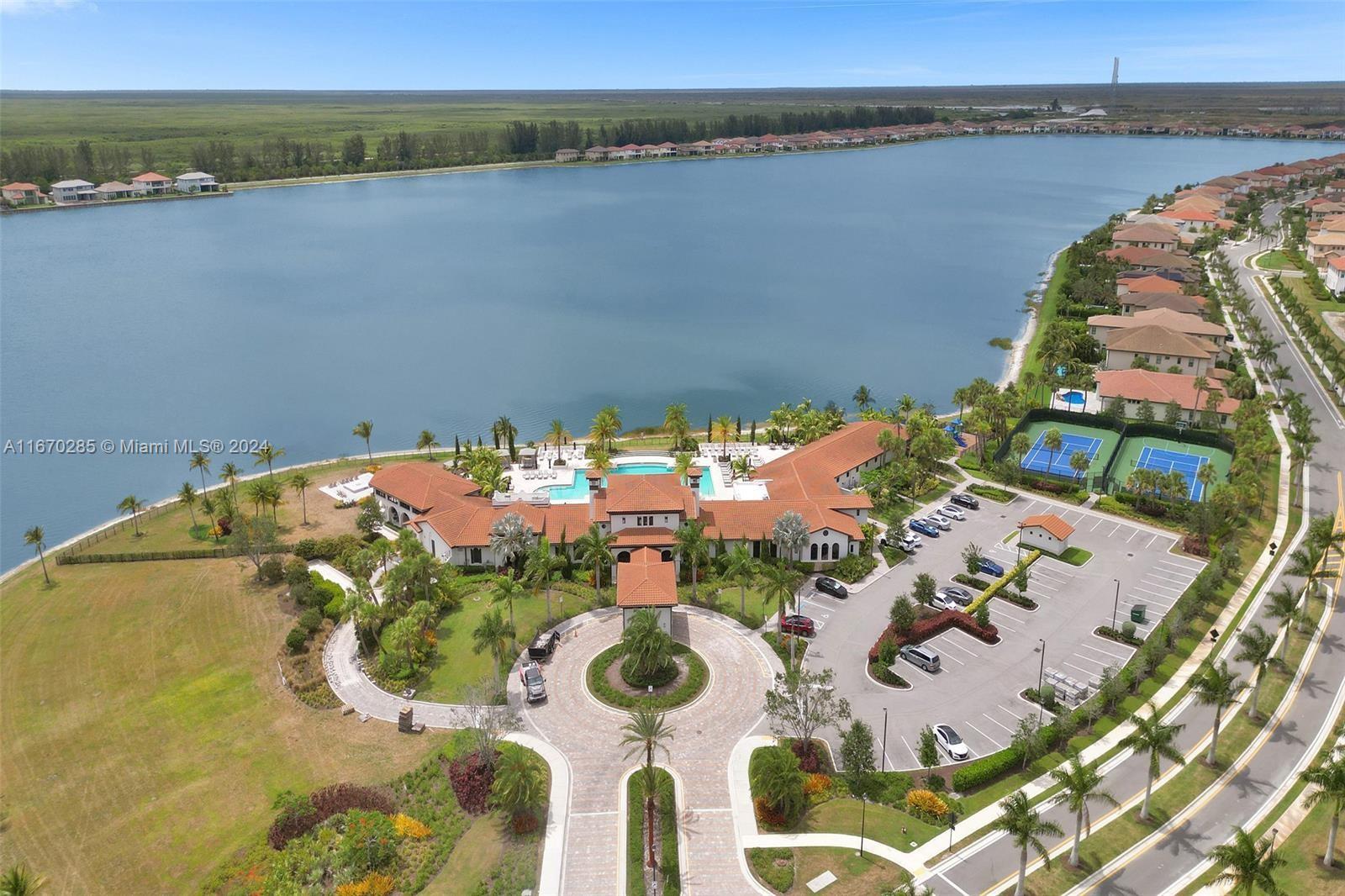PARKLAND BAY - Residential Lease