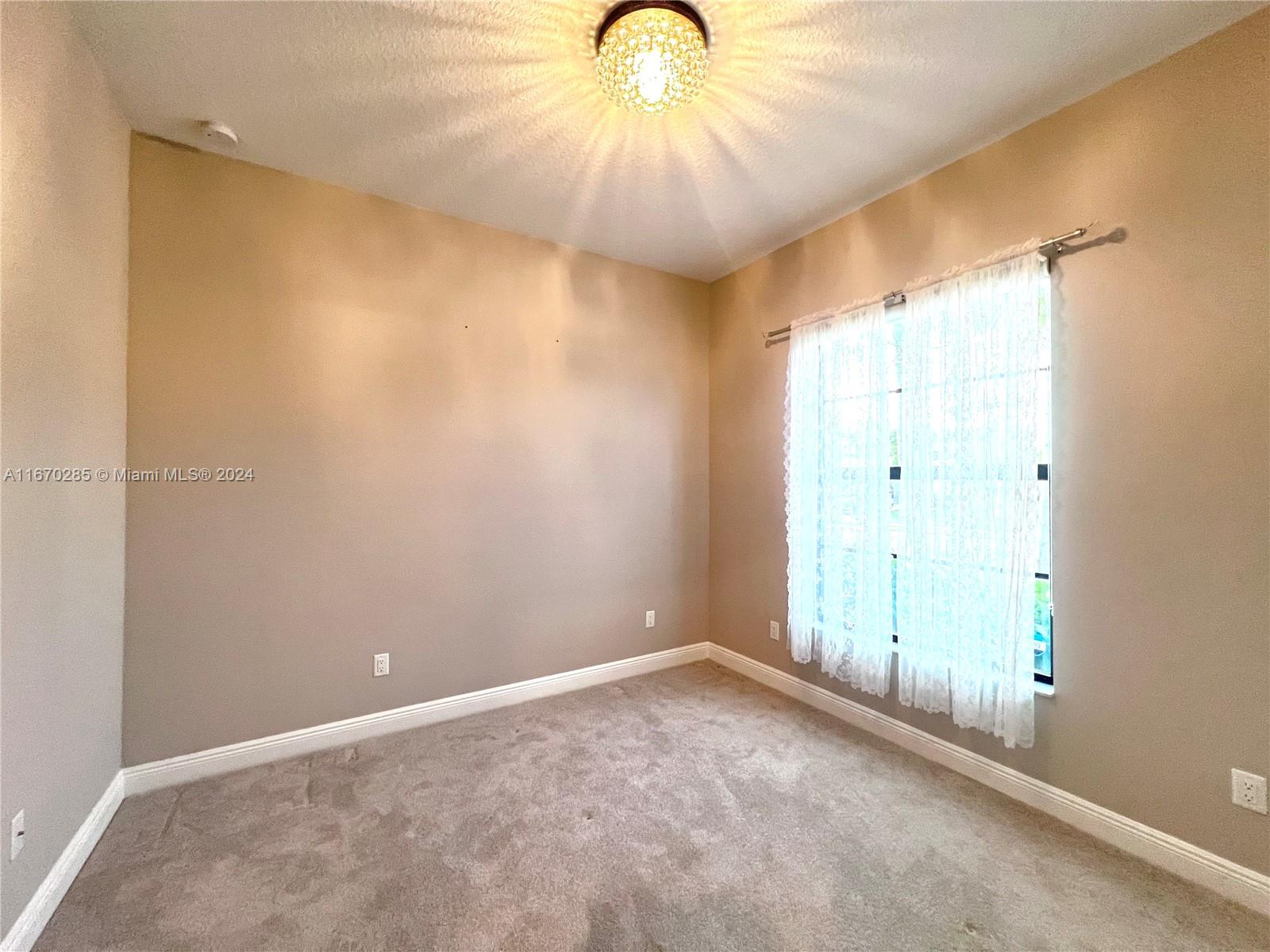 PARKLAND BAY - Residential Lease