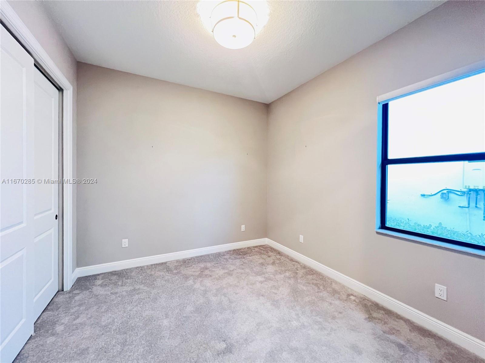 PARKLAND BAY - Residential Lease