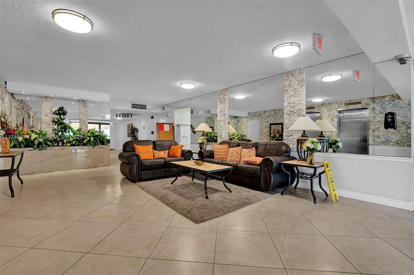 NO 38 PALM-AIRE COUNTRY C - Residential