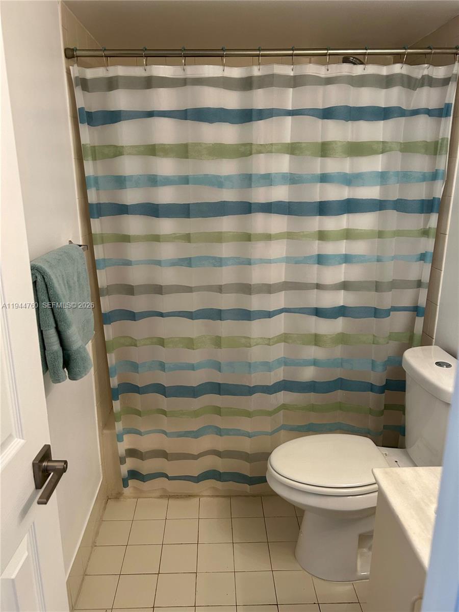 LE CLUB AT OLD CUTLER CON - Residential