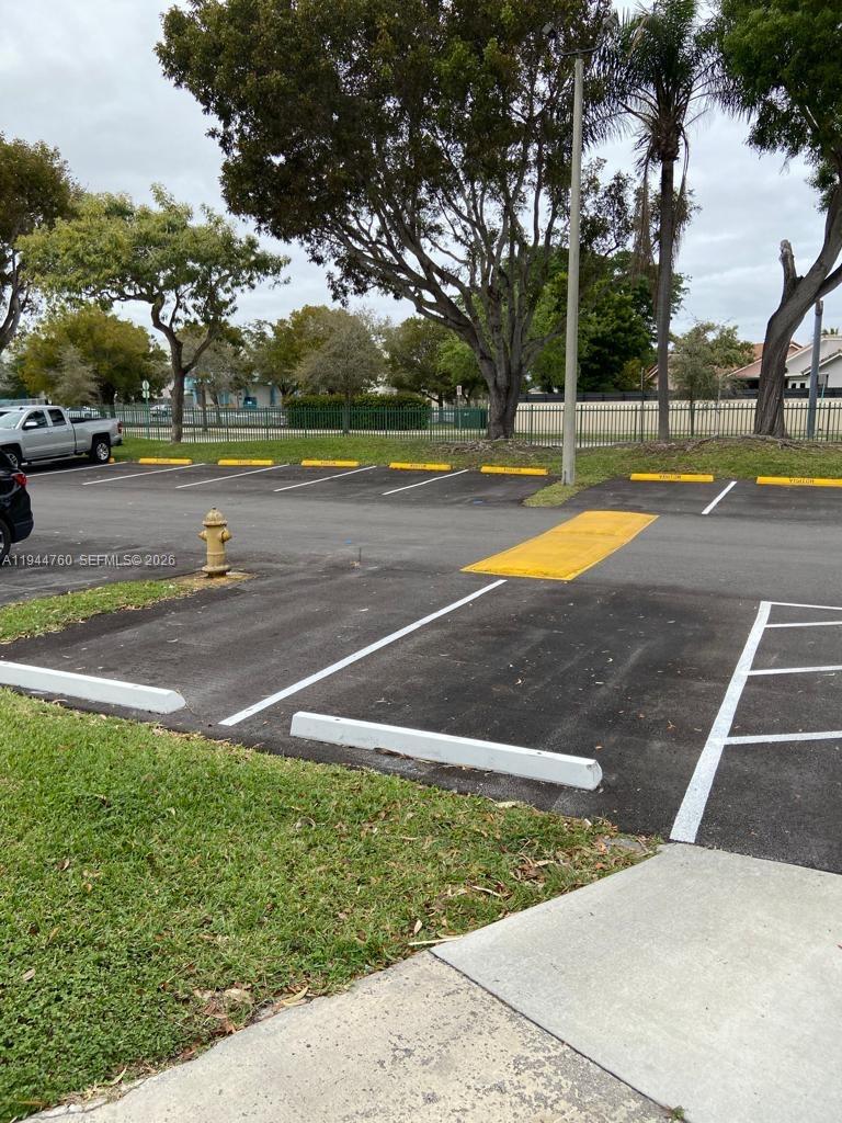 LE CLUB AT OLD CUTLER CON - Residential