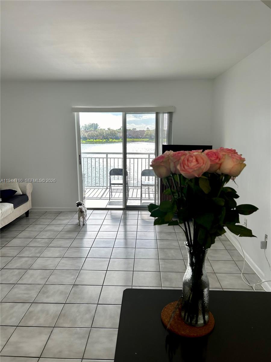 LE CLUB AT OLD CUTLER CON - Residential