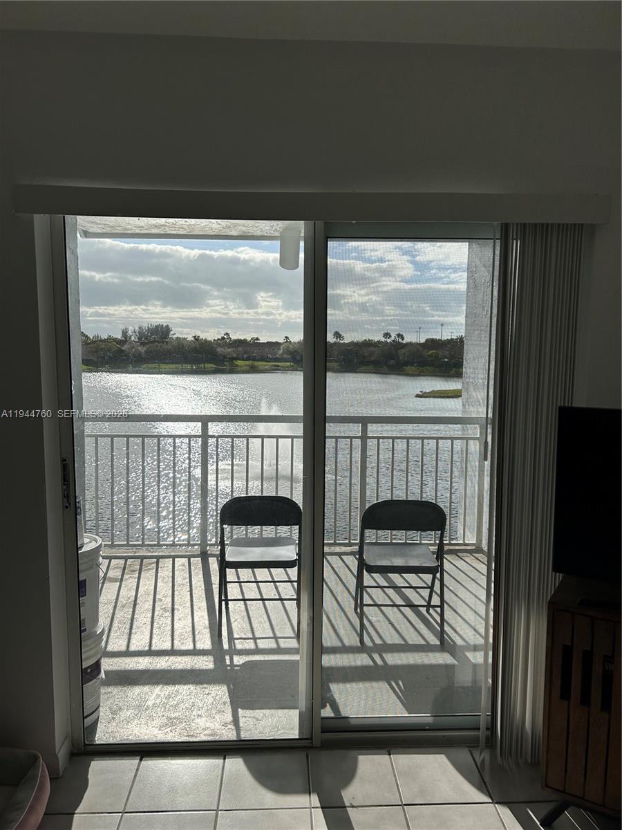 LE CLUB AT OLD CUTLER CON - Residential