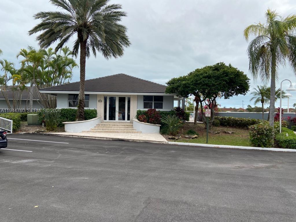 LE CLUB AT OLD CUTLER CON - Residential