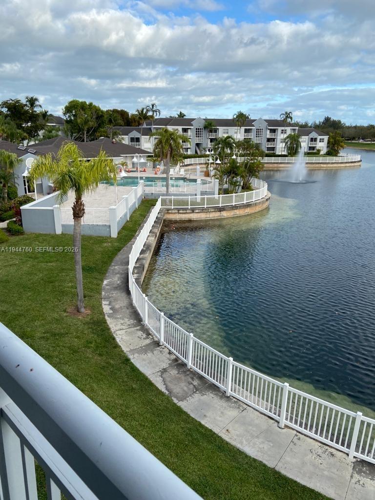 LE CLUB AT OLD CUTLER CON - Residential