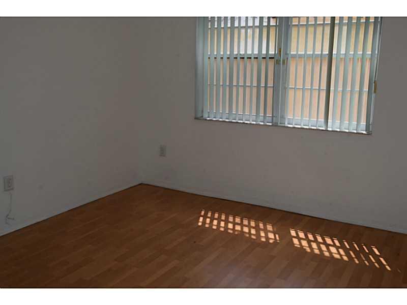 WEST ESPLANADE - Residential