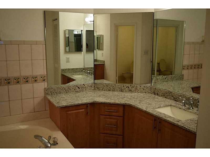 WEST ESPLANADE - Residential