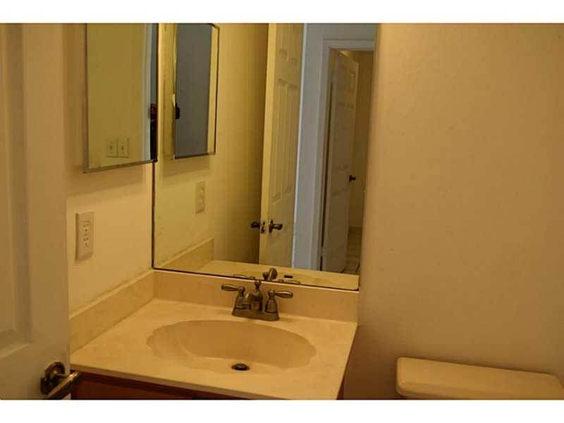 WEST ESPLANADE - Residential