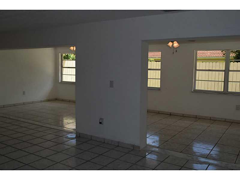 WEST ESPLANADE - Residential