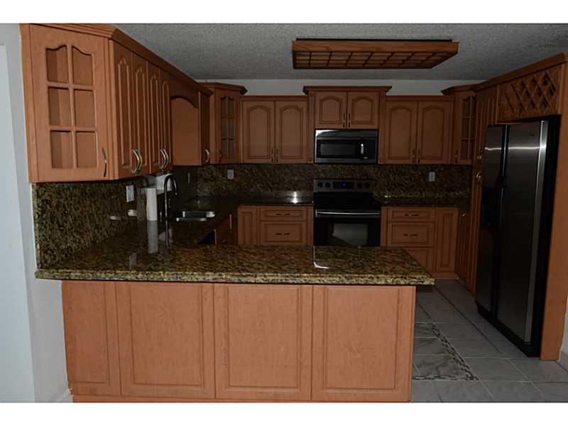 WEST ESPLANADE - Residential