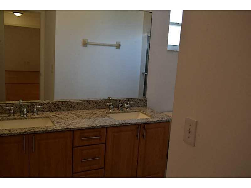 WEST ESPLANADE - Residential