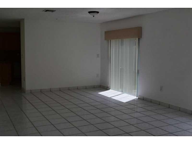 WEST ESPLANADE - Residential