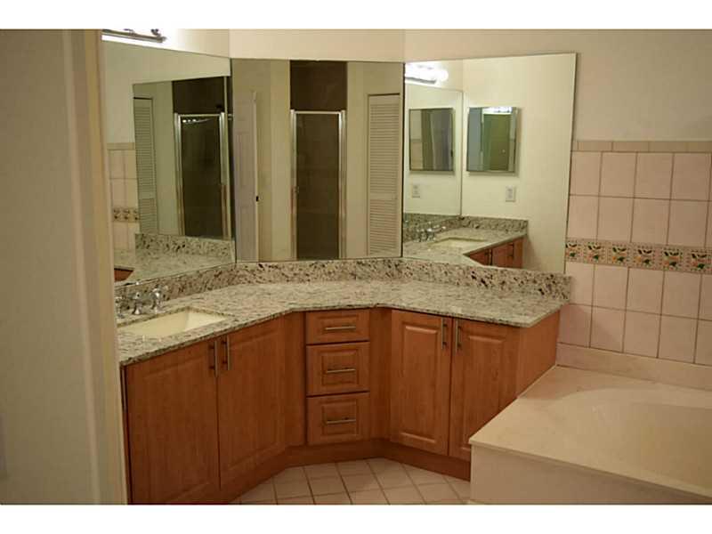 WEST ESPLANADE - Residential