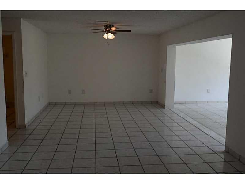 WEST ESPLANADE - Residential