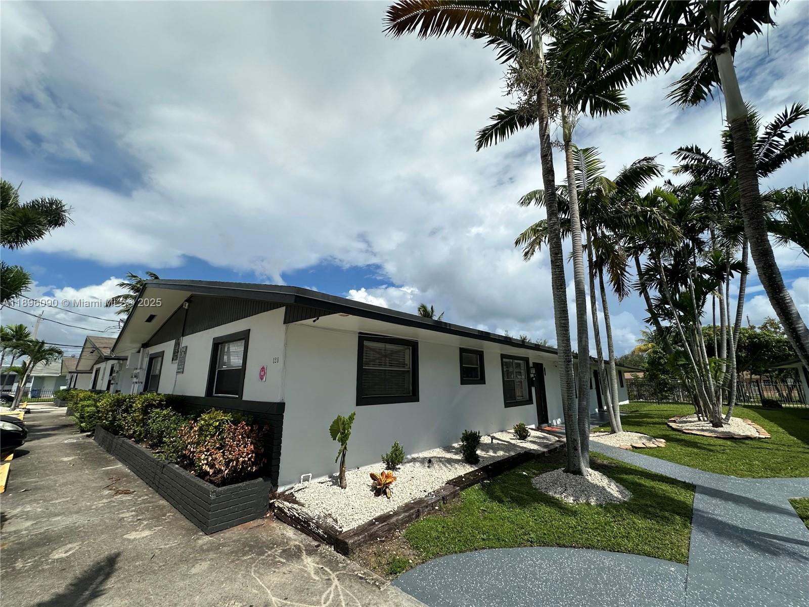 TOWN OF HALLANDALE B-13 - Residential Lease