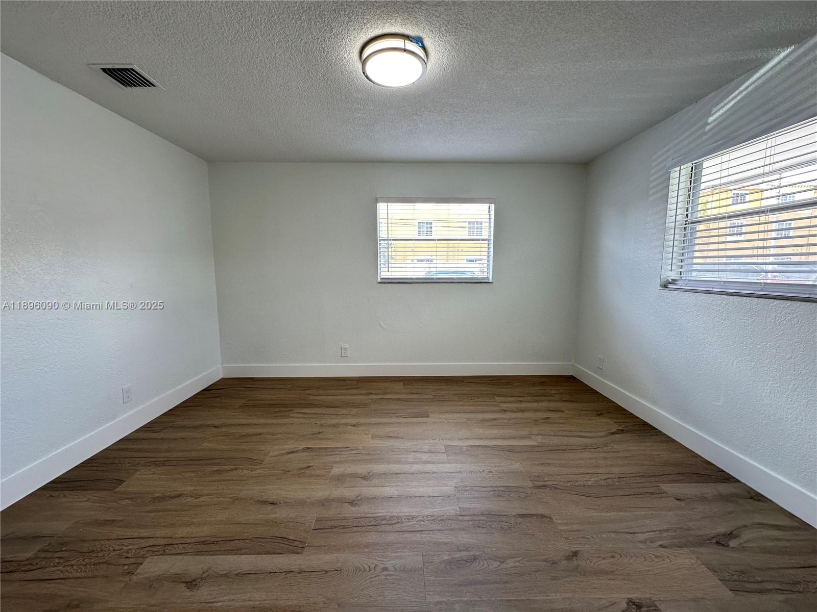 TOWN OF HALLANDALE B-13 - Residential Lease