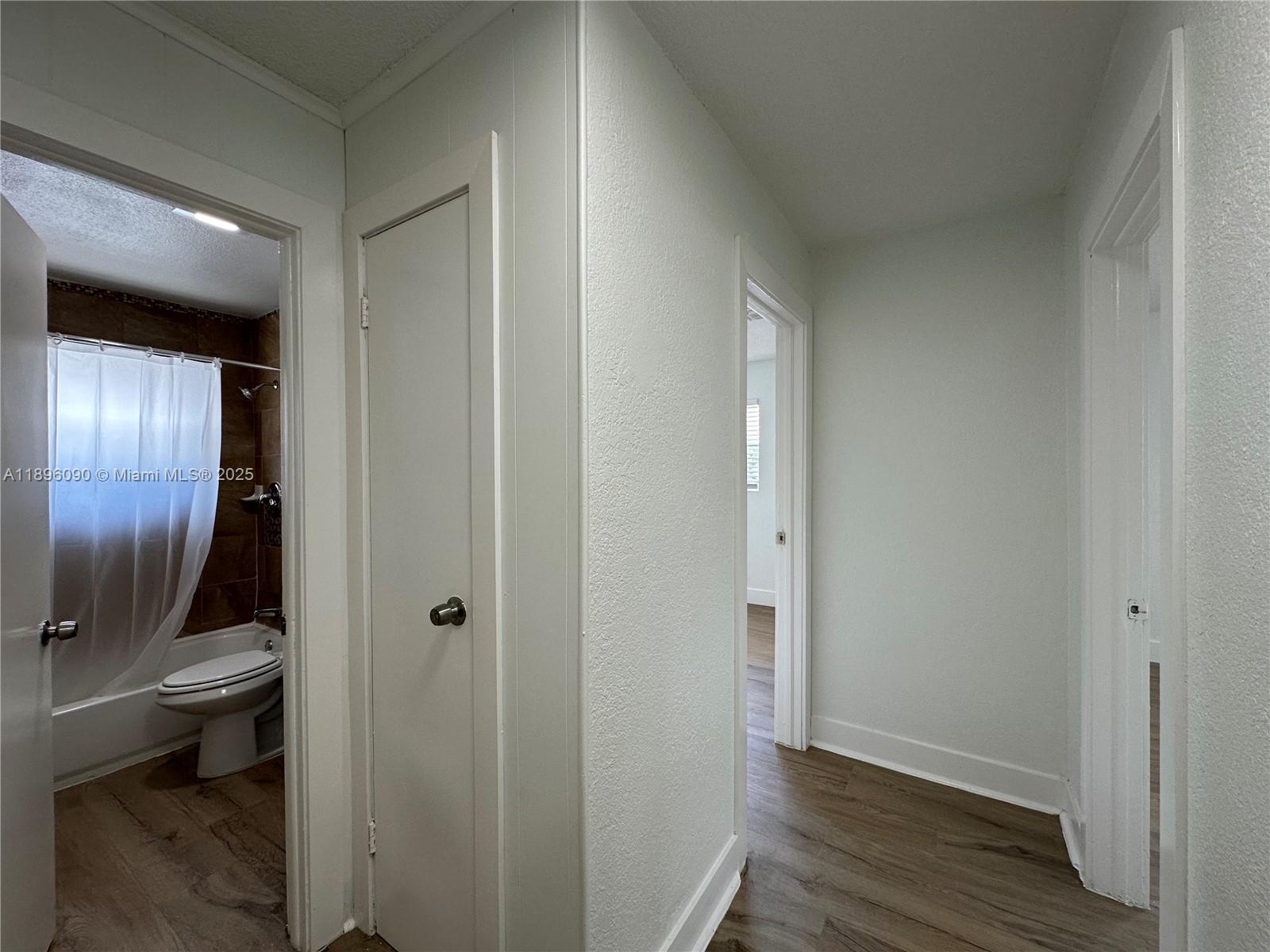 TOWN OF HALLANDALE B-13 - Residential Lease