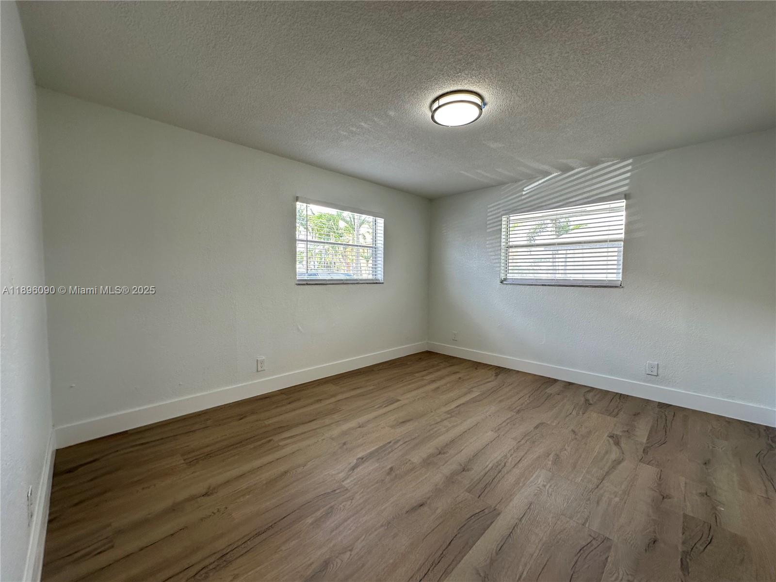 TOWN OF HALLANDALE B-13 - Residential Lease