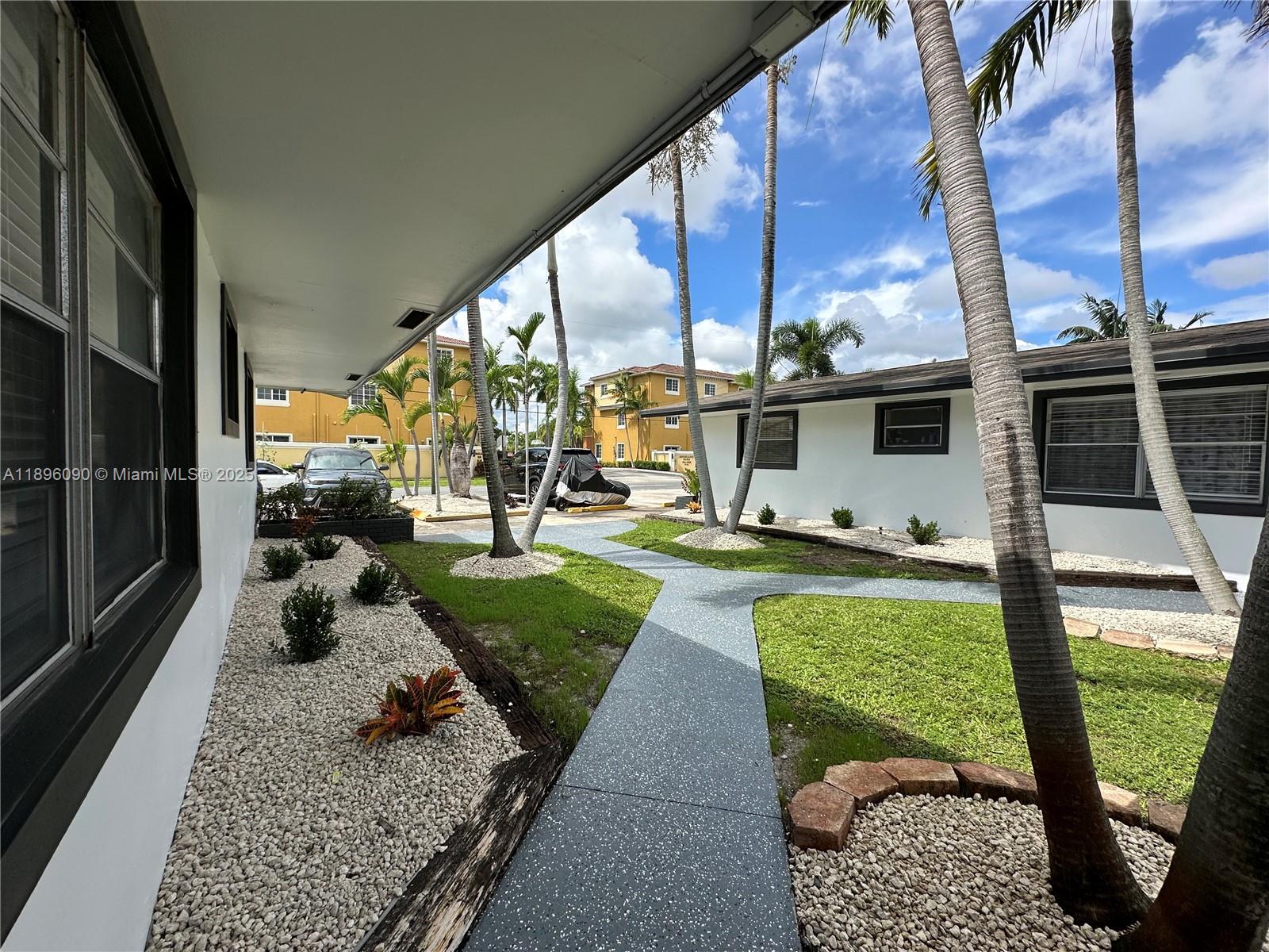 TOWN OF HALLANDALE B-13 - Residential Lease