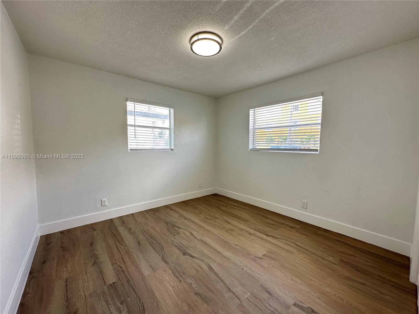 TOWN OF HALLANDALE B-13 - Residential Lease