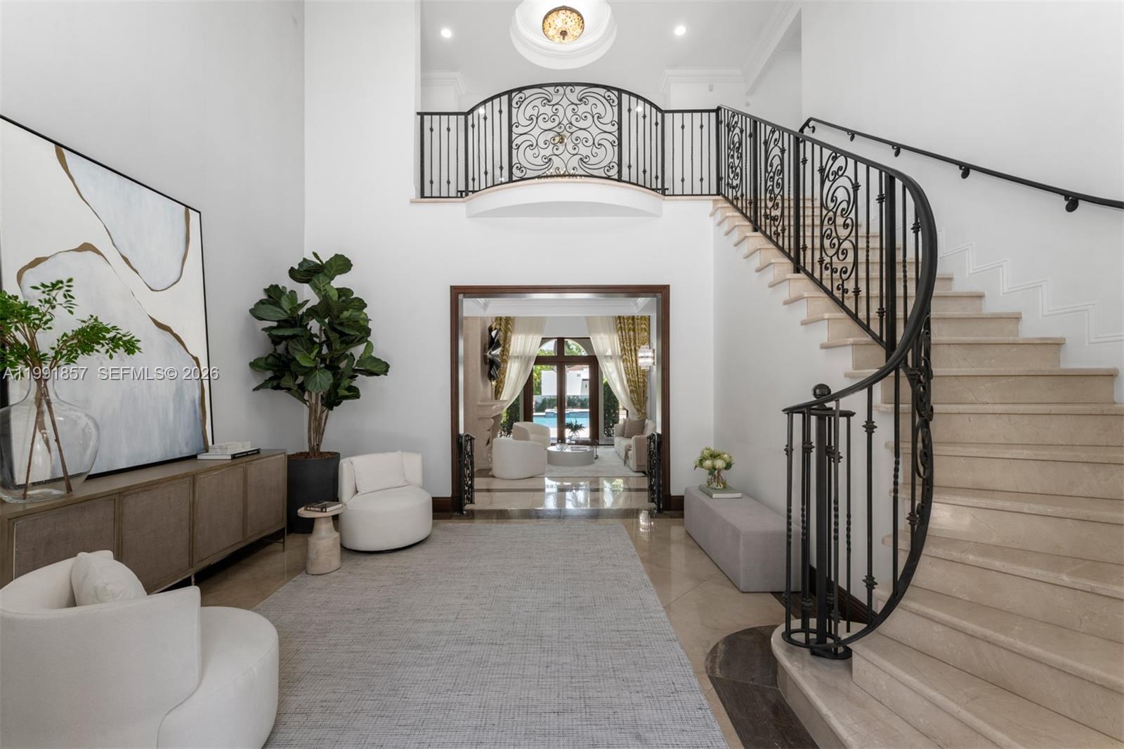 TOWN & RANCH ESTS - Residential