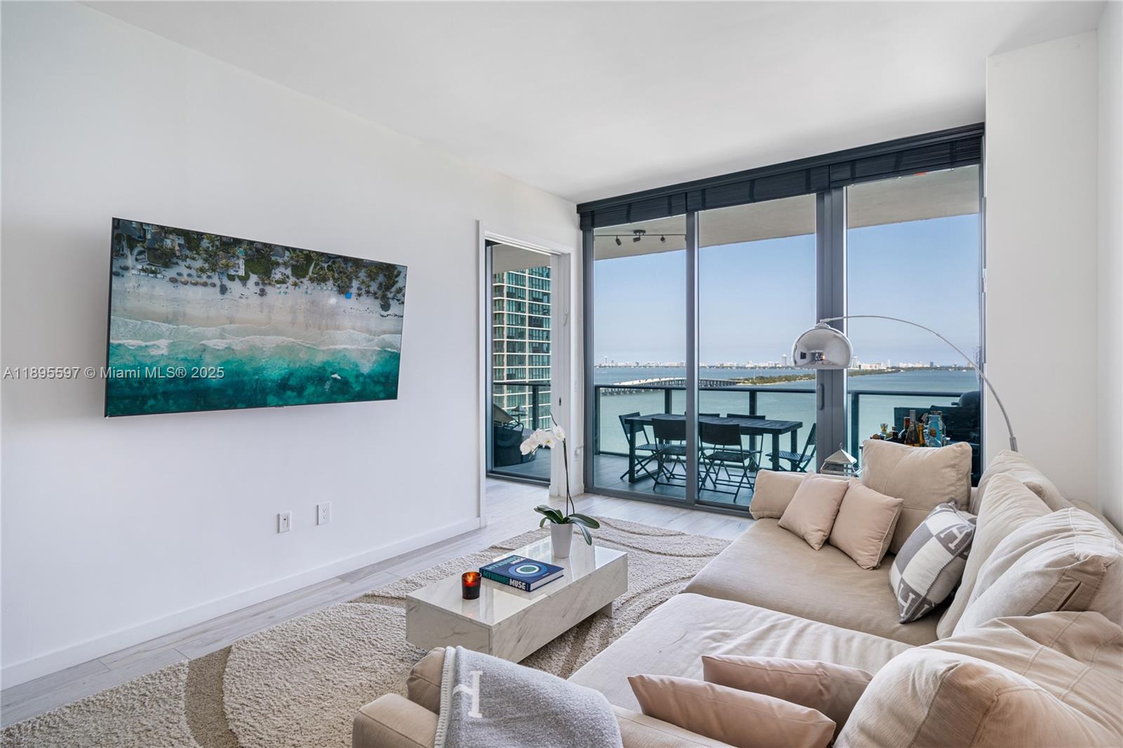 GRAN PARAISO CONDO - Residential