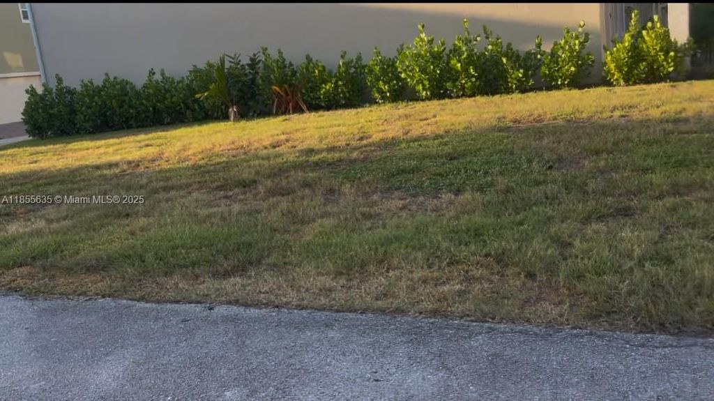 Photo of 2366 SE Tavares Dr, Port St Lucie, FL 34952 (MLS # A11855635)