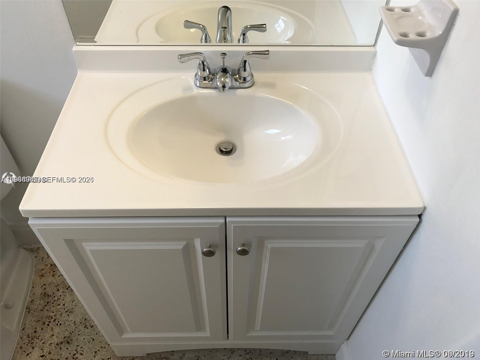 Guernica Condo - Residential