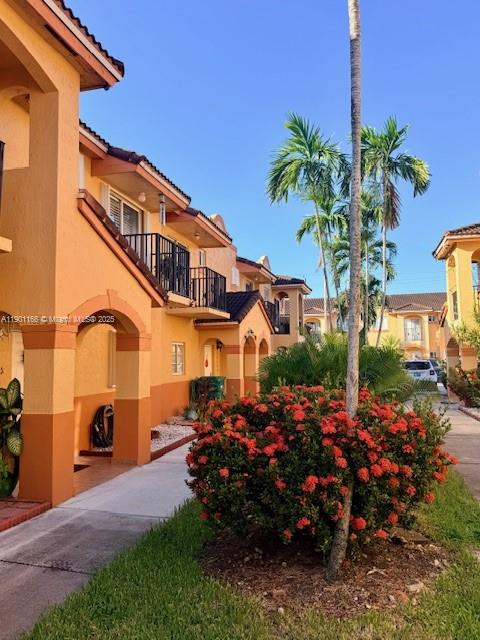 GARDENGATE TOWNHOMES I CO - Residential Lease