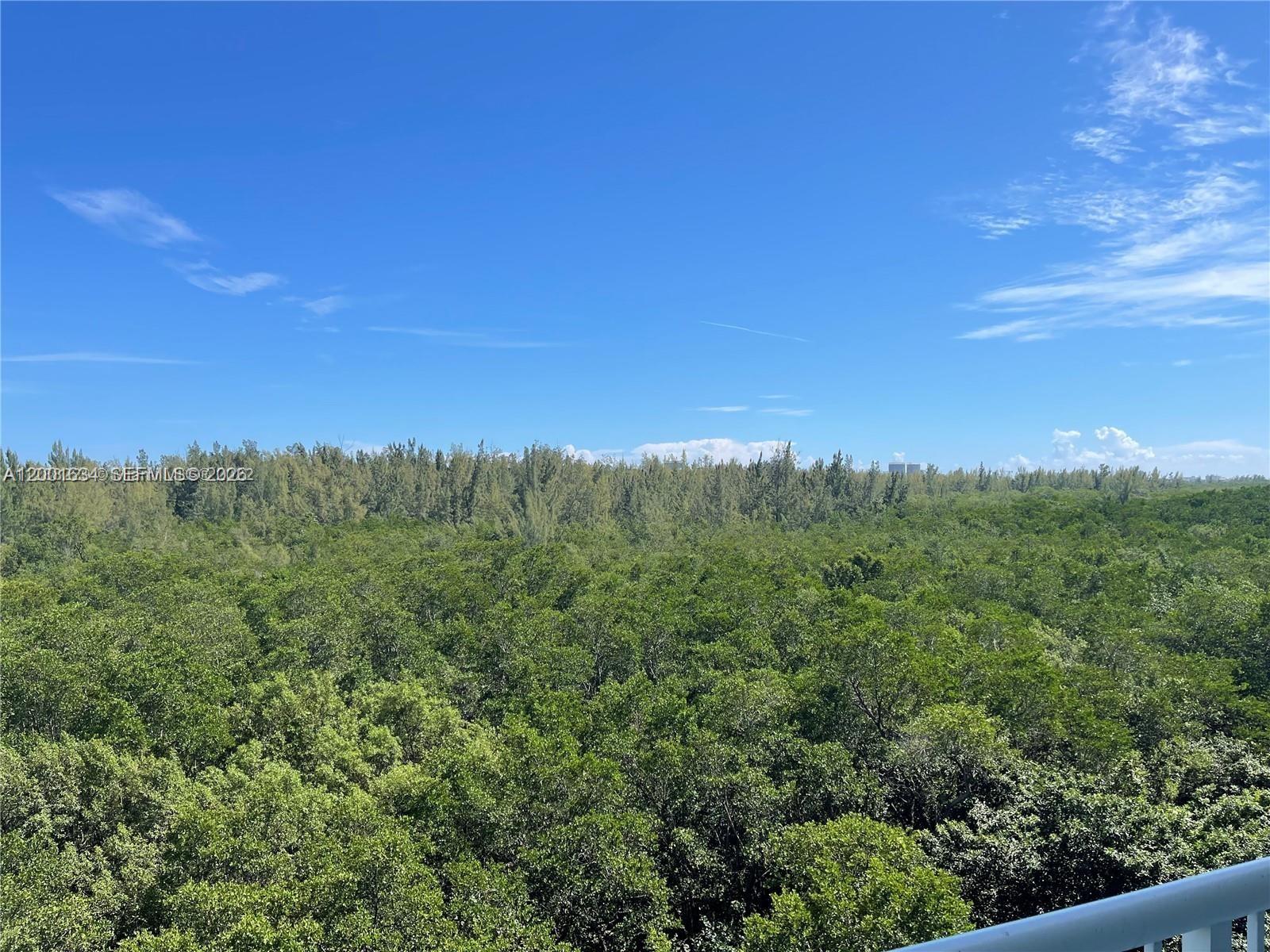 THE OAKS I CONDO - Residential Lease