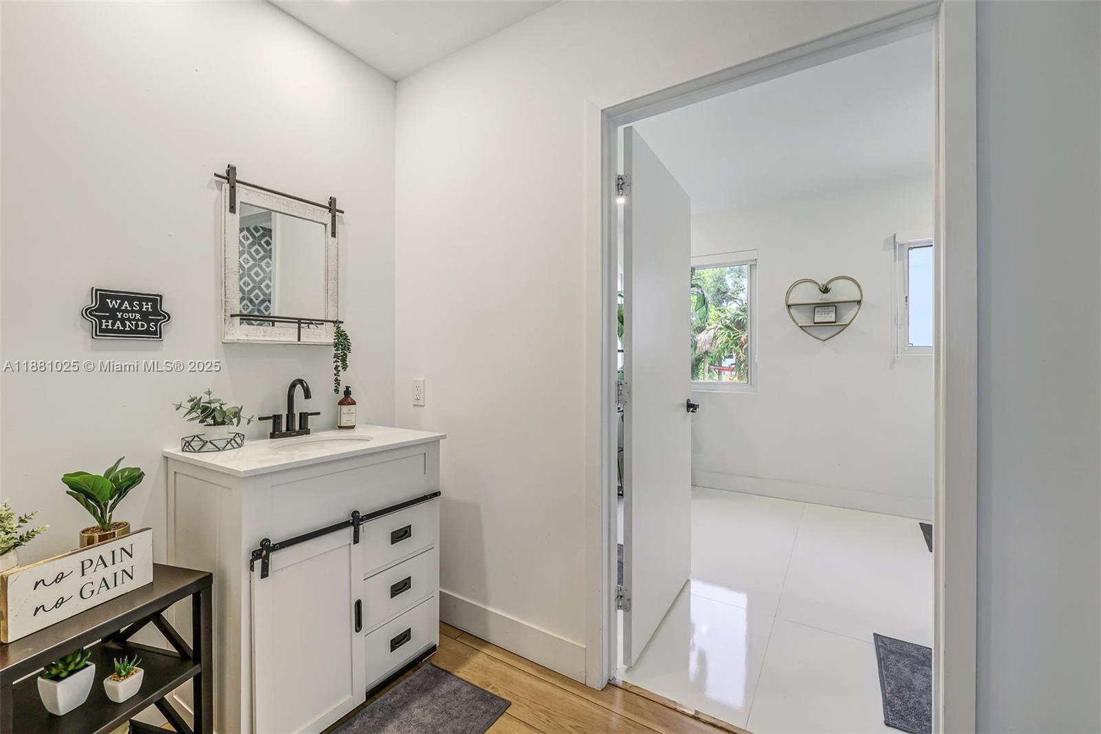 SO MIAMI GDN HEIGHTS - Residential