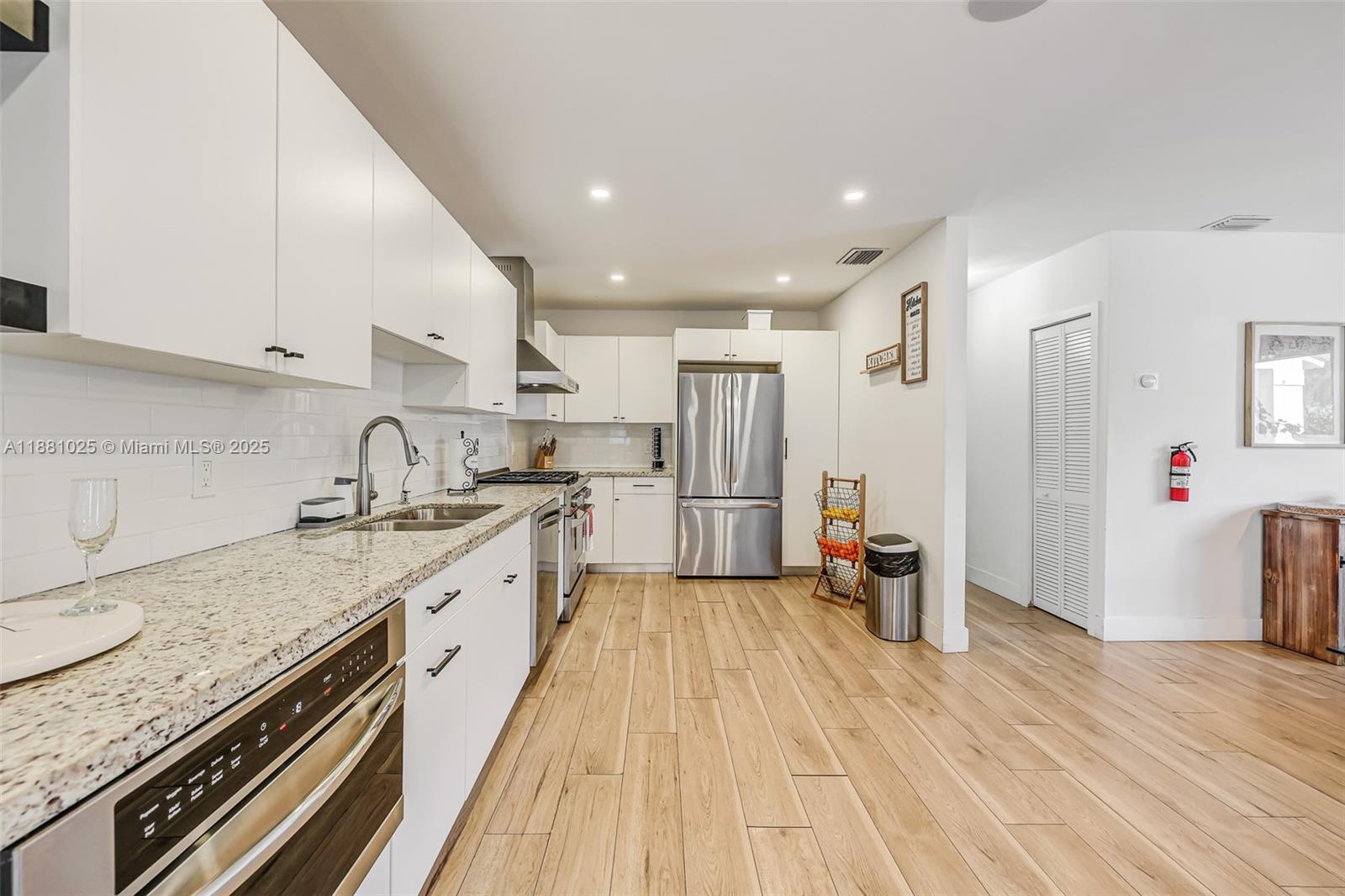 SO MIAMI GDN HEIGHTS - Residential