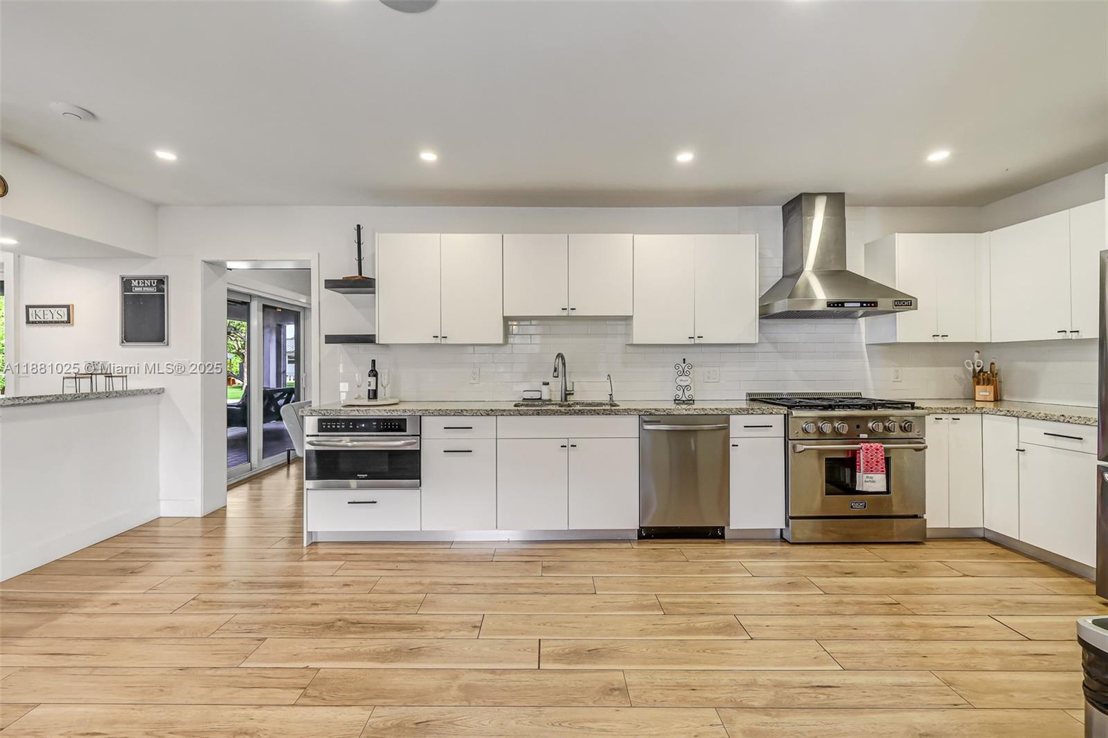 SO MIAMI GDN HEIGHTS - Residential