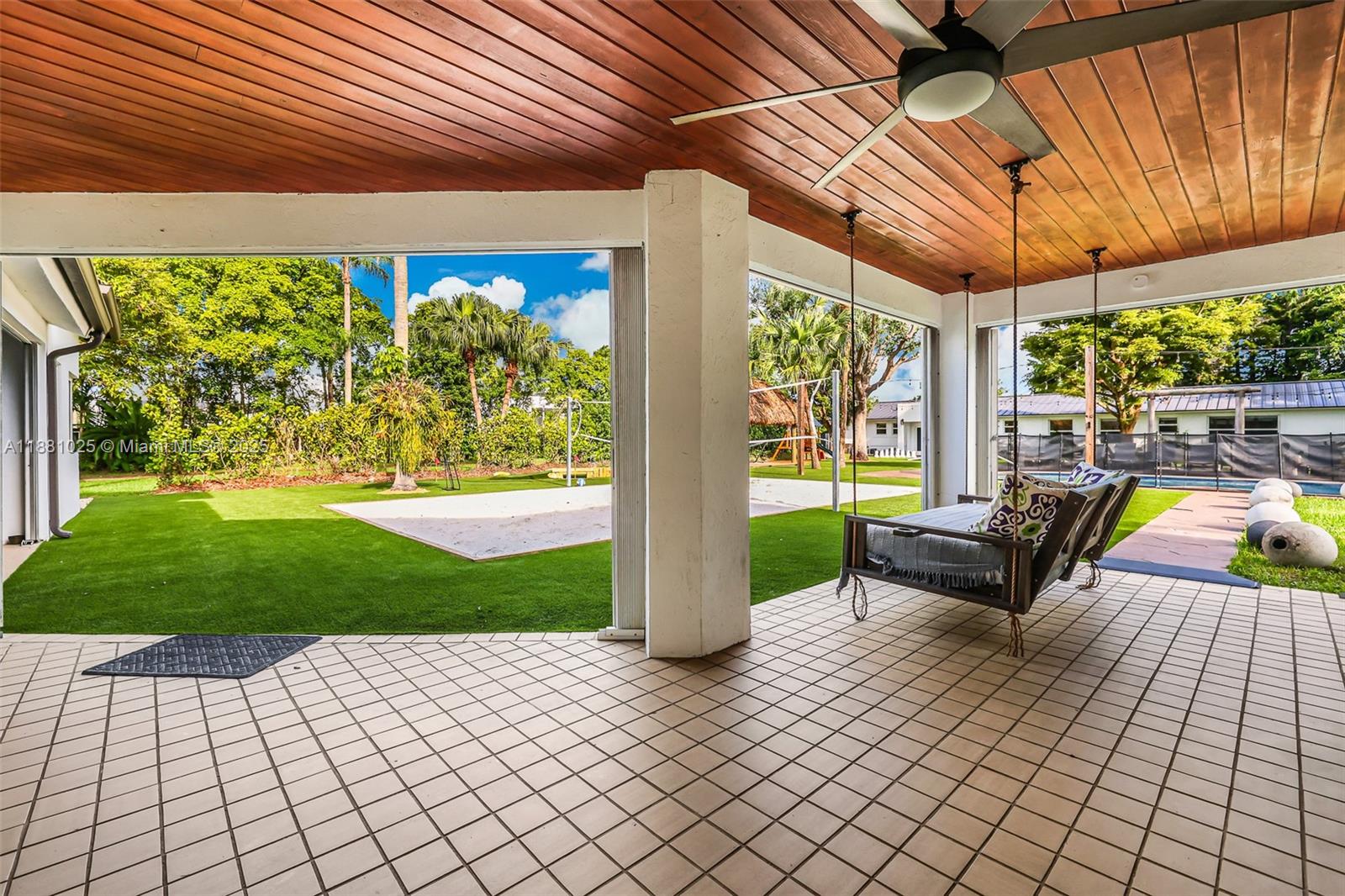 SO MIAMI GDN HEIGHTS - Residential