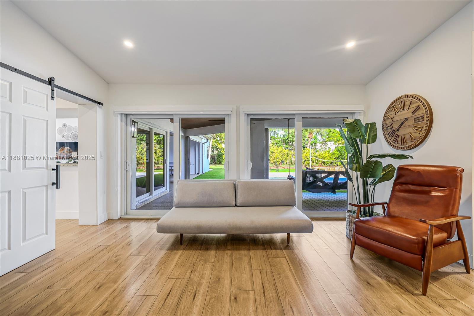 SO MIAMI GDN HEIGHTS - Residential