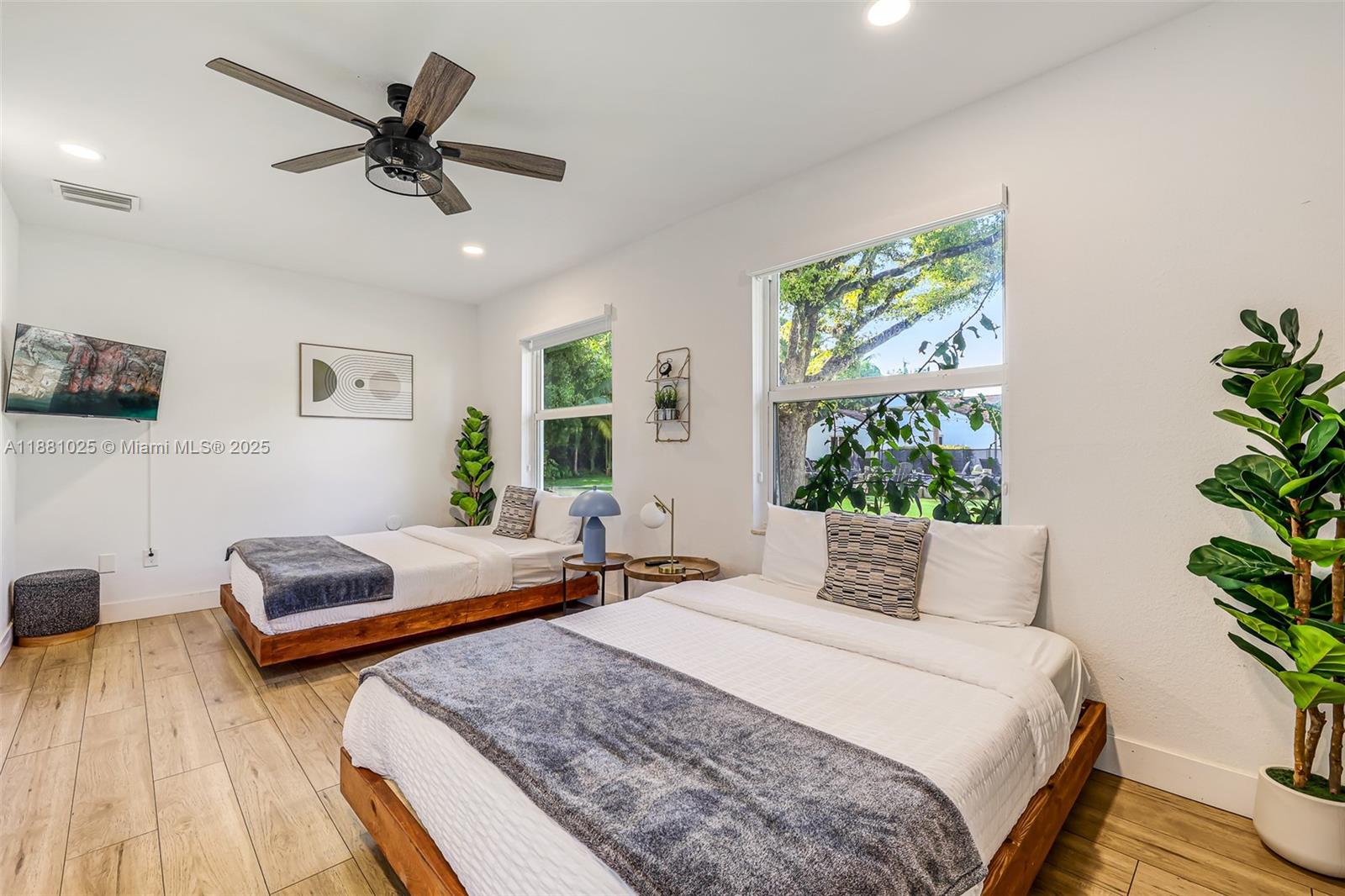 SO MIAMI GDN HEIGHTS - Residential