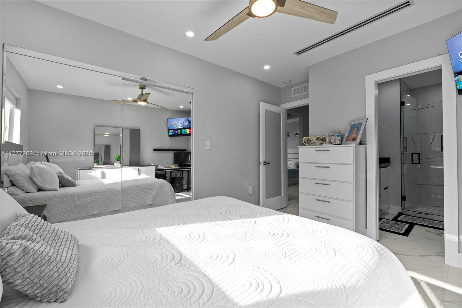TROPICAL GARDENS ESTATES - Residential