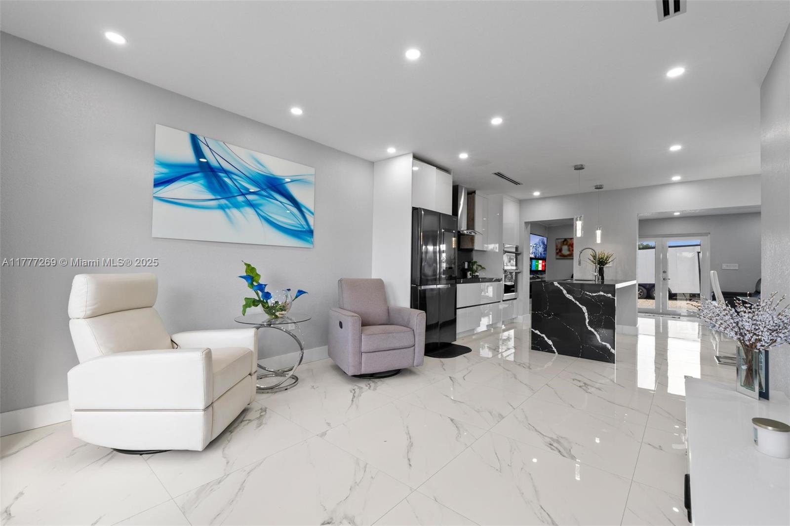 TROPICAL GARDENS ESTATES - Residential