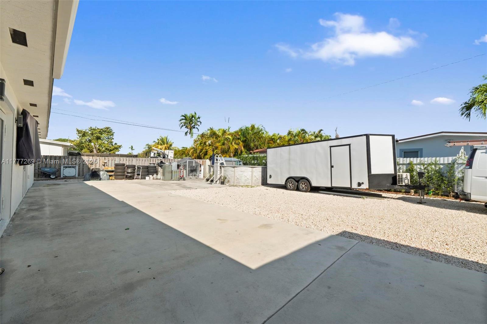 TROPICAL GARDENS ESTATES - Residential