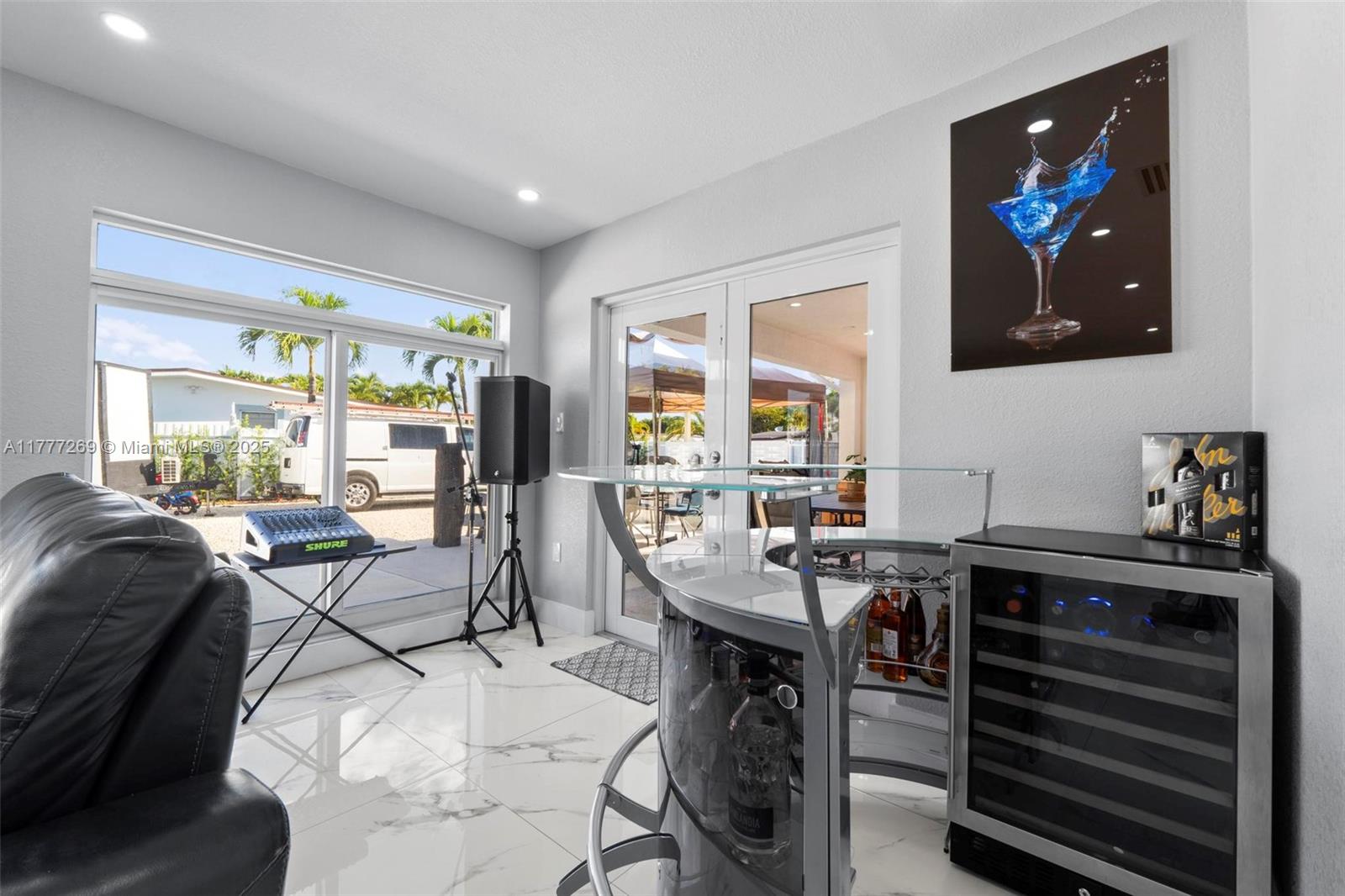 TROPICAL GARDENS ESTATES - Residential