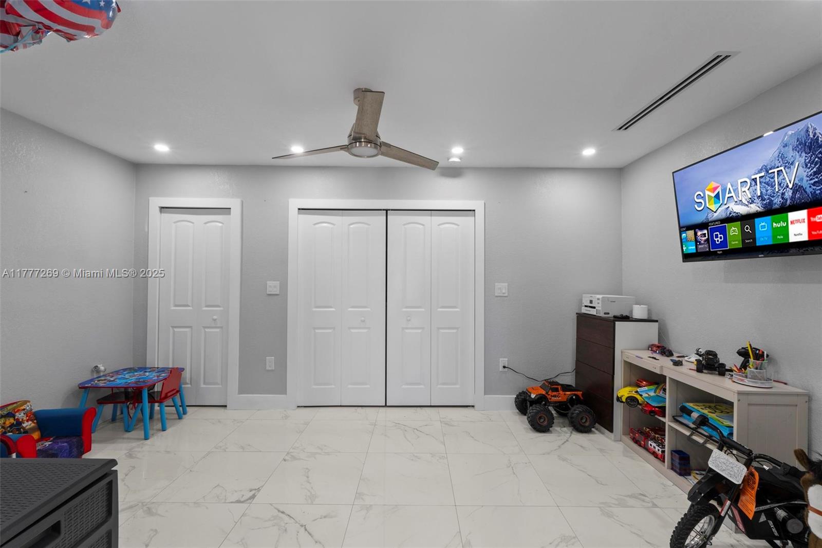 TROPICAL GARDENS ESTATES - Residential
