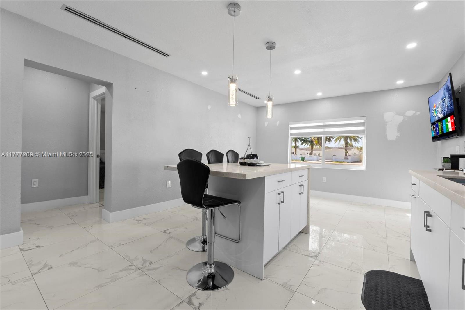 TROPICAL GARDENS ESTATES - Residential