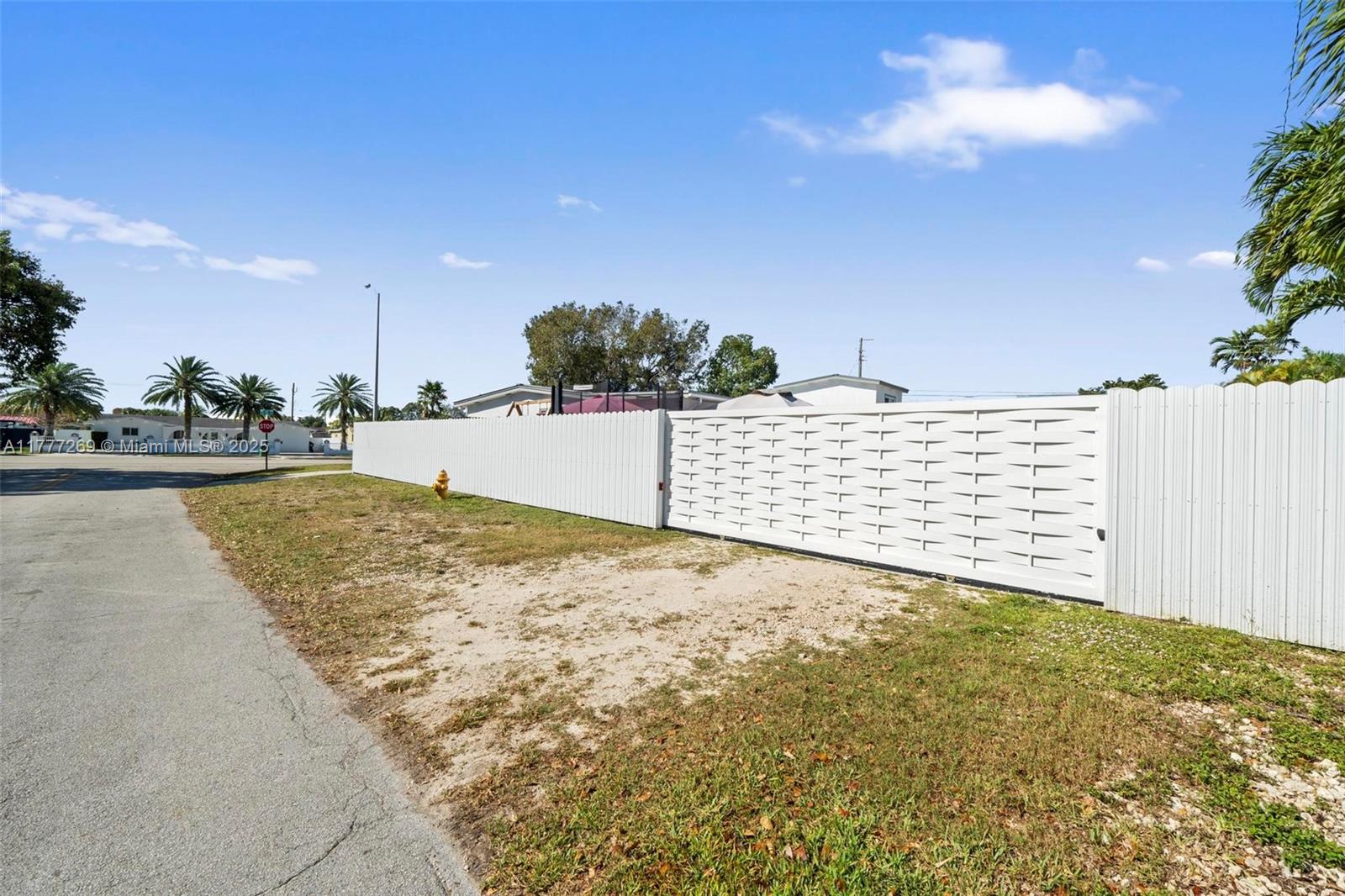 TROPICAL GARDENS ESTATES - Residential
